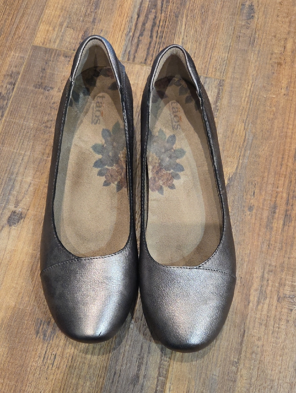 Taos Footwear Metallic Charcoal Ballet Flats